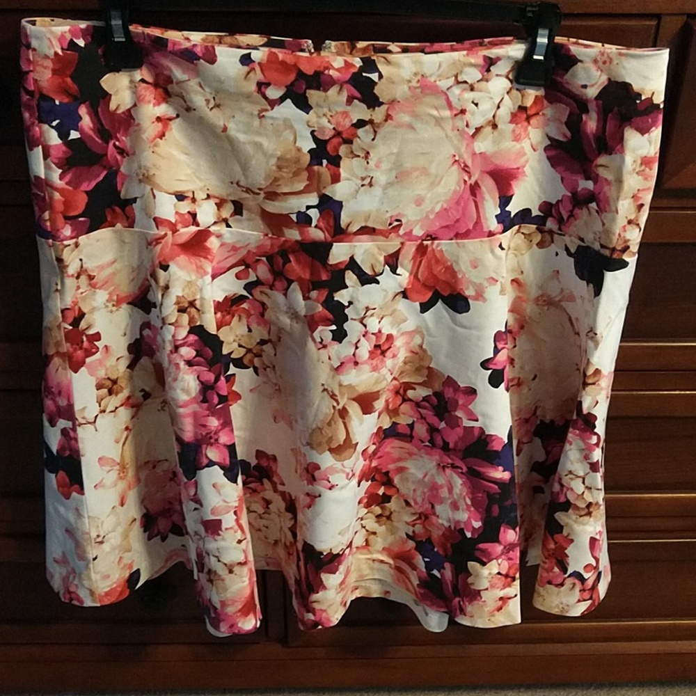 Lane Bryant floral flare skirt